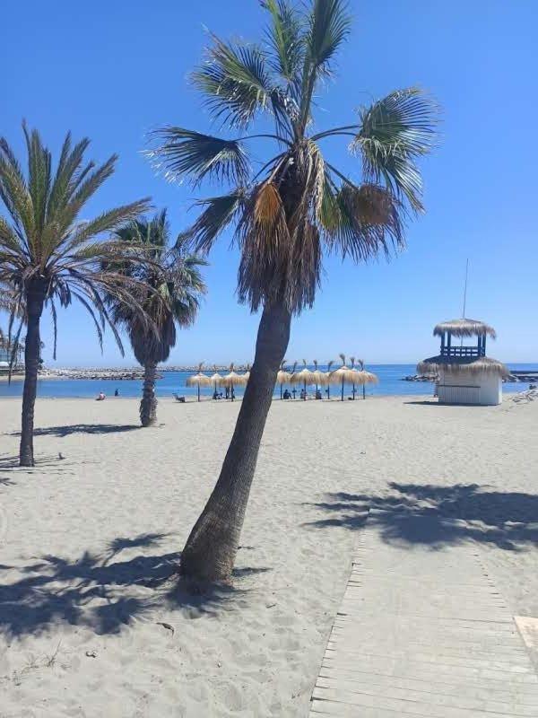 Apartment Beachfront Luxury Felicidad Marbella