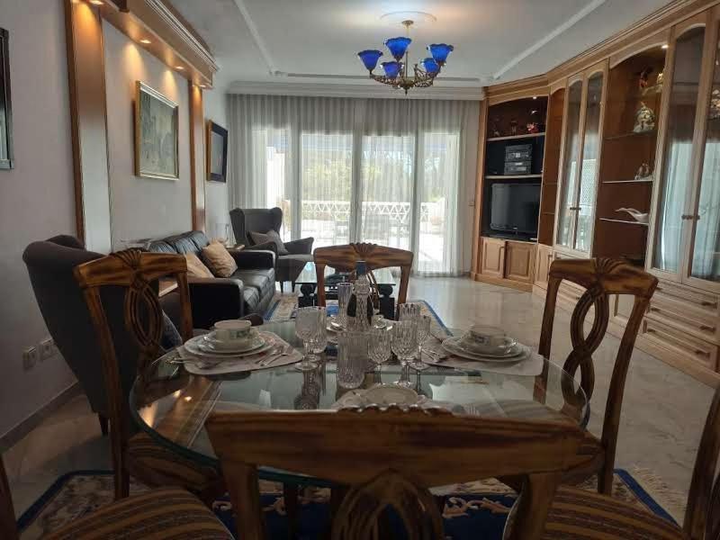 Beachfront Luxury Felicidad Apartment Marbella