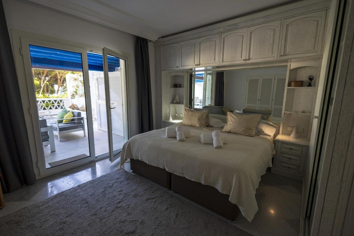 Apartment Beachfront Luxury Felicidad *